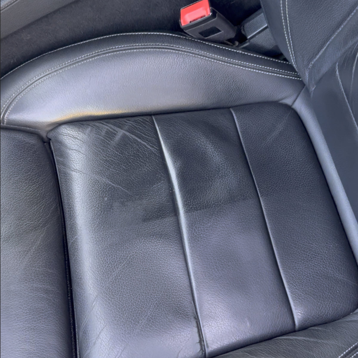 Nettoyant Cuir & Intérieur Auto – Spray Mousse 400ml ✨🚗🌿